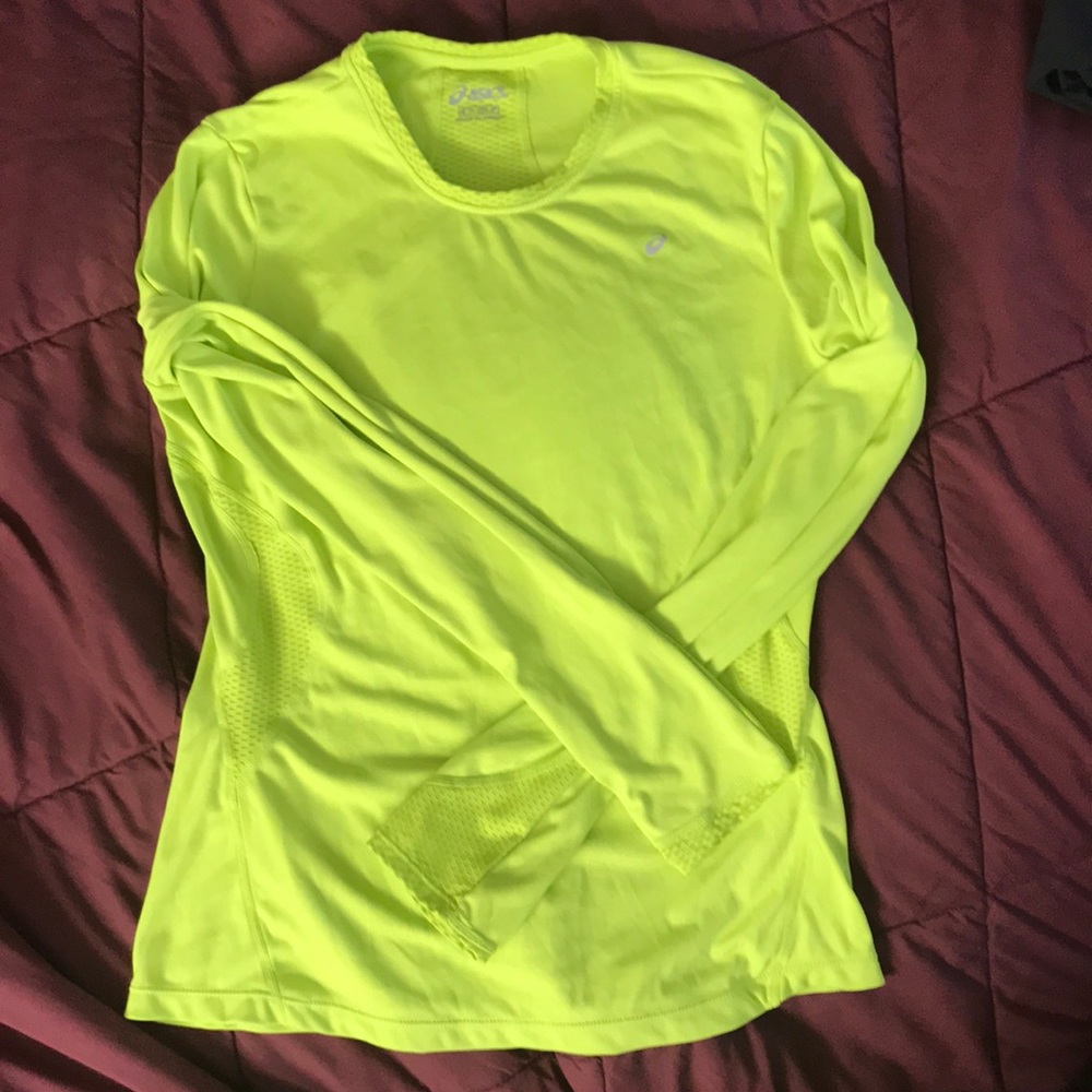 Long sleeves ASICS workout shirt